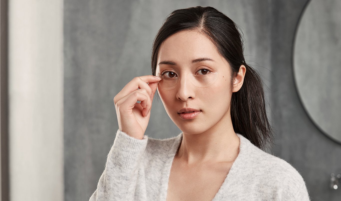 Introducing the r-Retinoate Rejuvenating Eye System